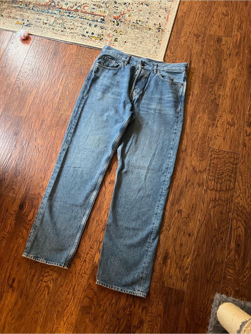 COS Men's Signature Regular Straight Leg Jeans 33x32 Medium Blue Wash